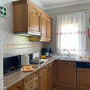  Apartamento Eber - Independent 1 & 2 Bedroom Apartments, Pool, Air Con, Fast Wi-fi, Near Old Town Of And Beaches Portugal